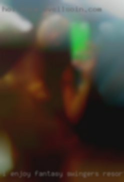 I enjoy fantasy swingers resort romance and classics in Cocoa.